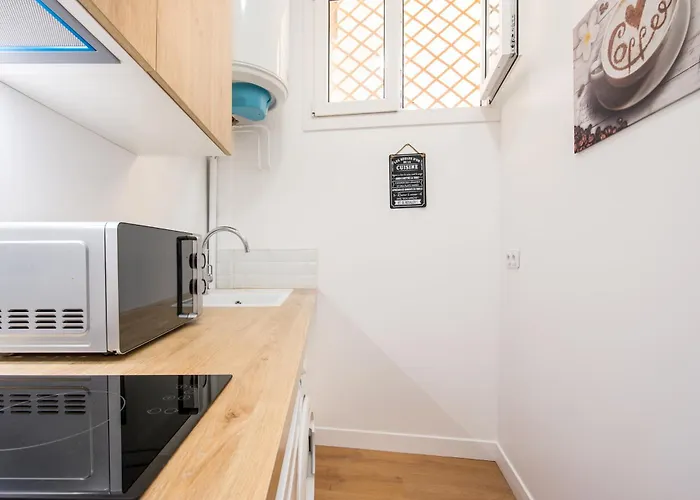 Limitrophe Monaco - Hypercentre - Joli Appartement - Cd